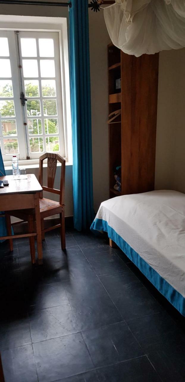 Lovasoa 4C Hotel Antsirabe Kültér fotó